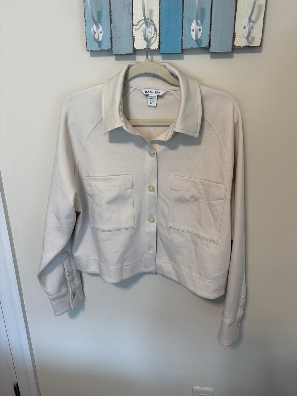Athleta Women’s Bone Cream Cropped Allure Shirt Jacket / Size MP / Brand NWOT